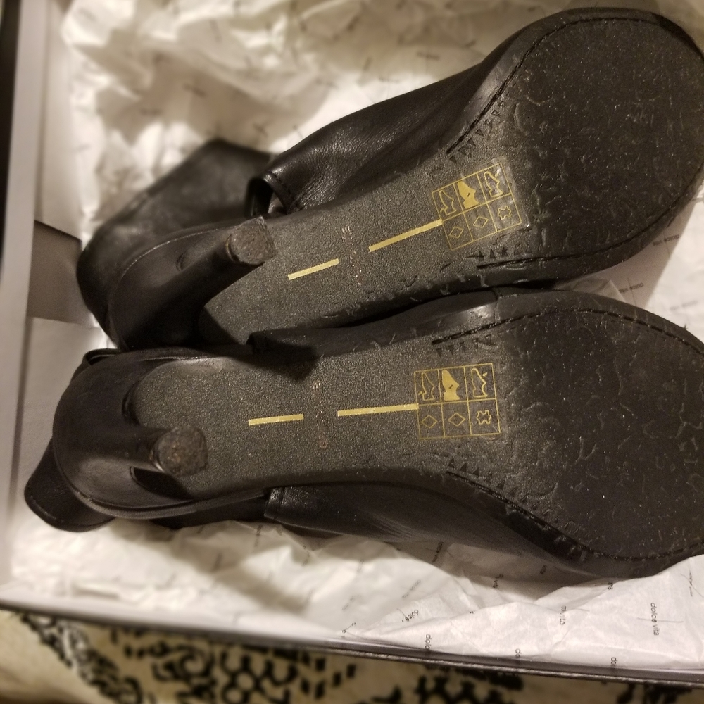 Sandals - Picture 4 of 6